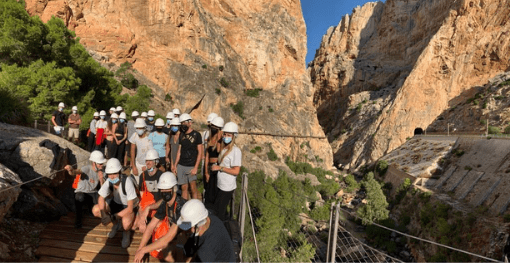 El Caminito del Rey, escenario de oro del Outdoor Welcome de la nueva generación de ESIC 2021-2022