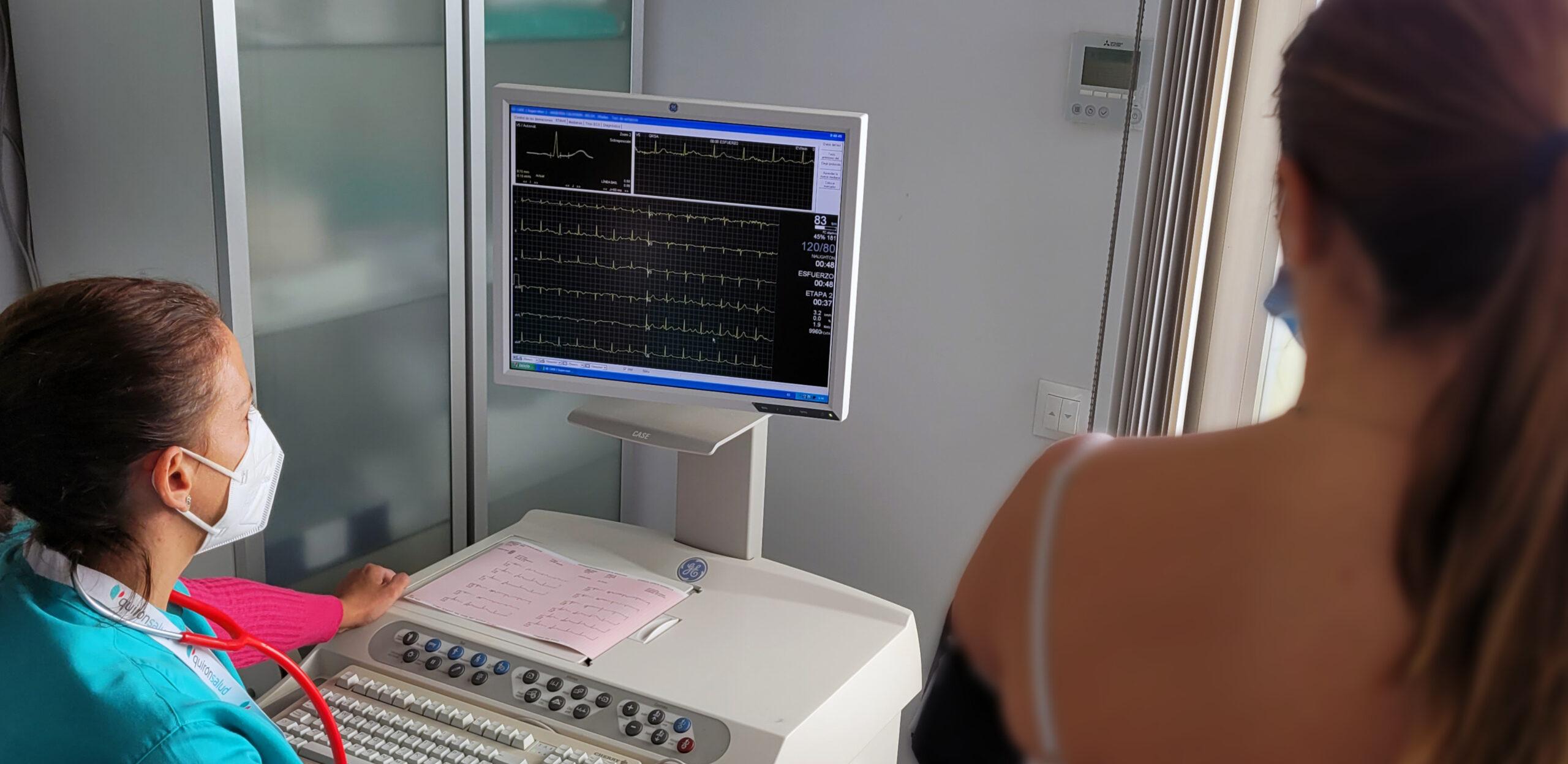 El Hospital Quirónsalud Marbella aplica una técnica novedosa que mejora el implante de marcapasos