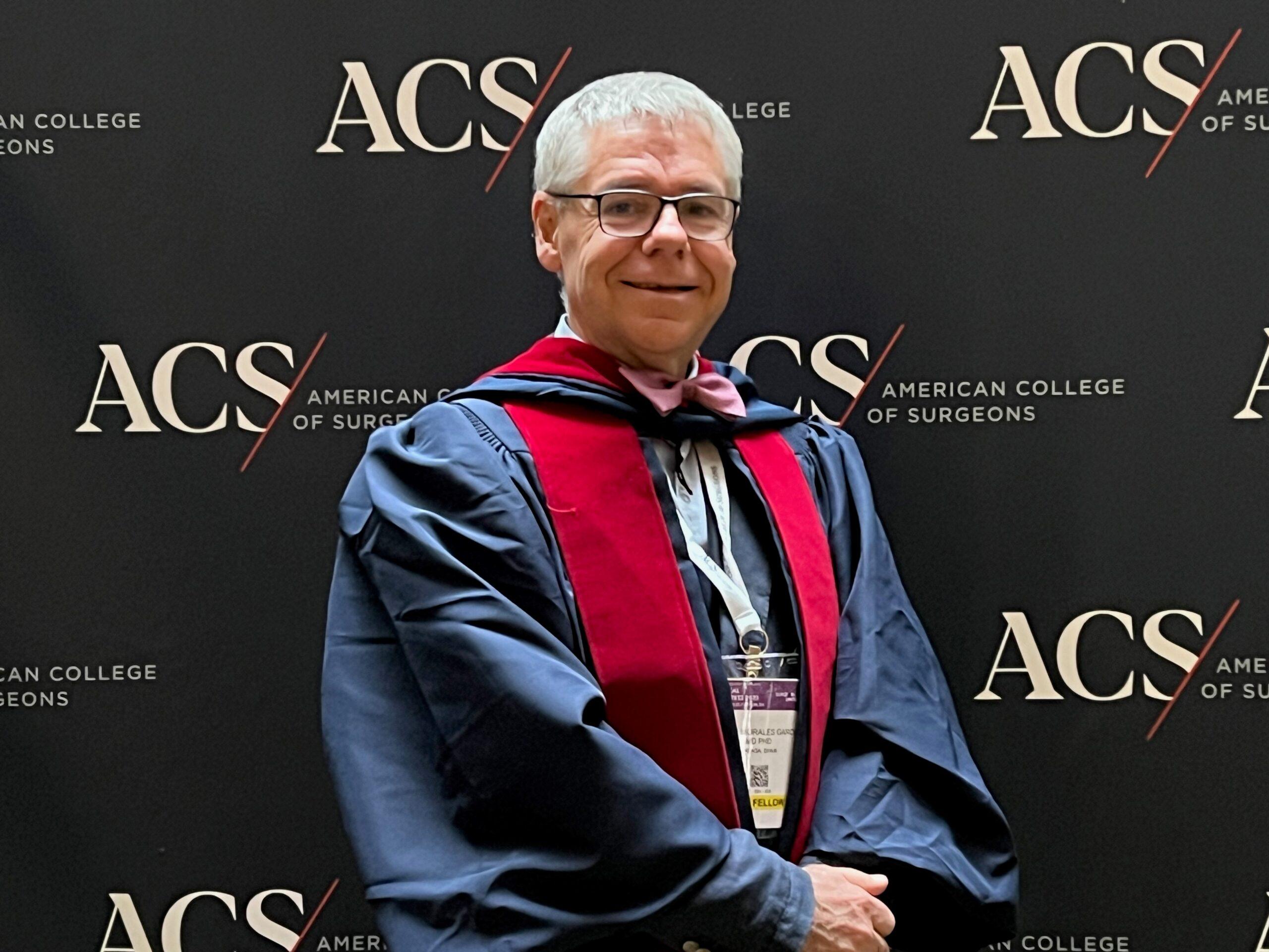 El doctor Dieter Morales ingresa en la prestigiosa institución internacional de cirujanos  American College of Surgeons