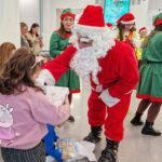 Sorpresa de Papa Noel para los pacientes más pequeños del Hospital Quirónsalud Marbella