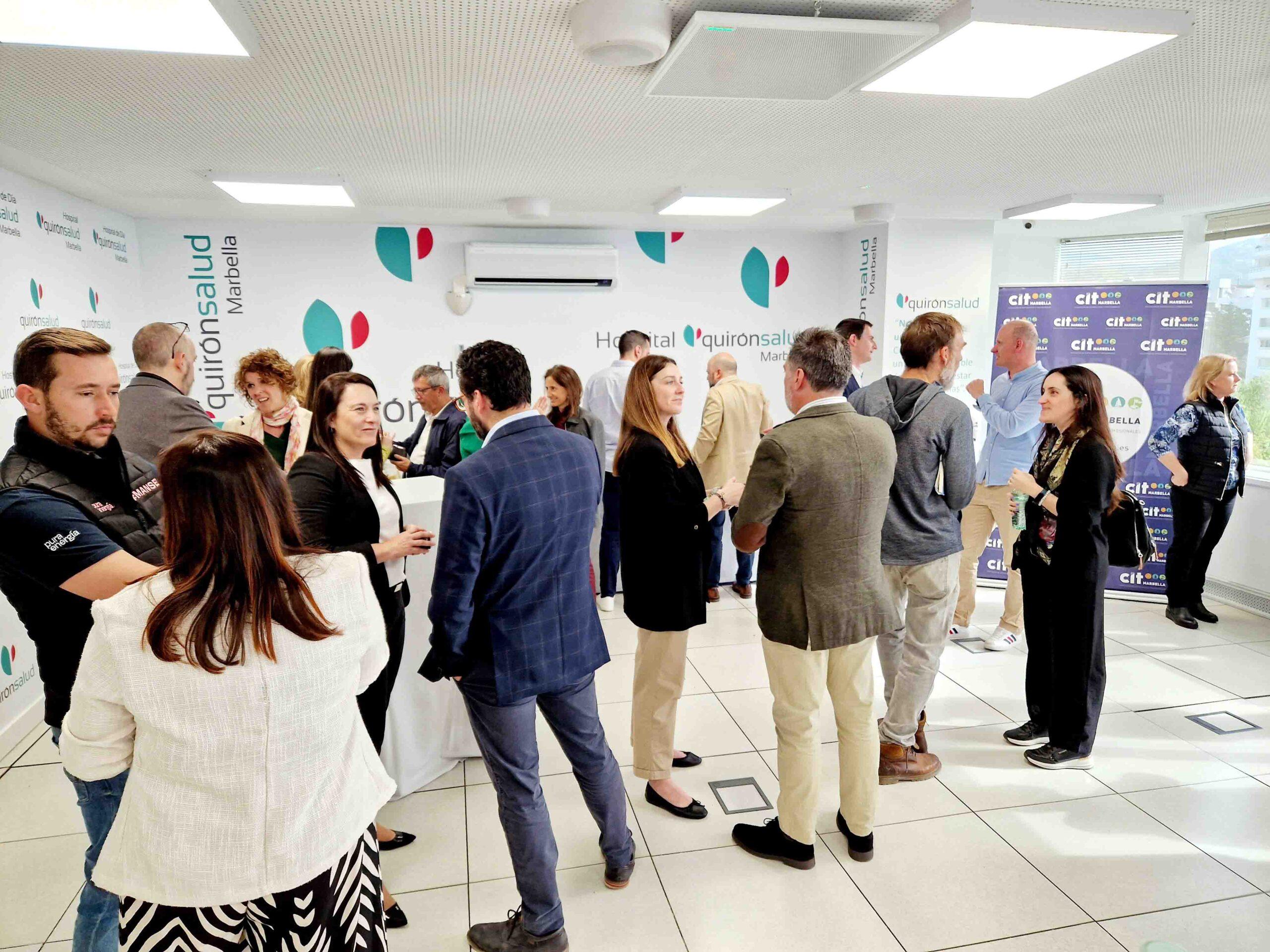 Entidades empresariales visitan las nuevas instalaciones de Quirónsalud Marbella